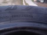 Летняя резина Bridgestone Alenza 225/60 R18 за 50 000 тг. в Алматы – фото 5