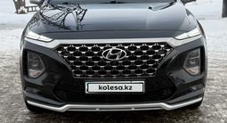 Hyundai Santa Fe 2019 года за 13 800 000 тг. в Петропавловск – фото 2