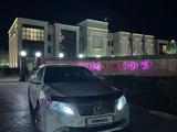 Toyota Camry 2013 года за 8 200 000 тг. в Байконыр – фото 2