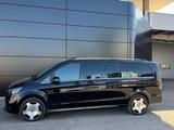 Mercedes-Benz V 300 2024 года за 63 000 000 тг. в Астана – фото 2