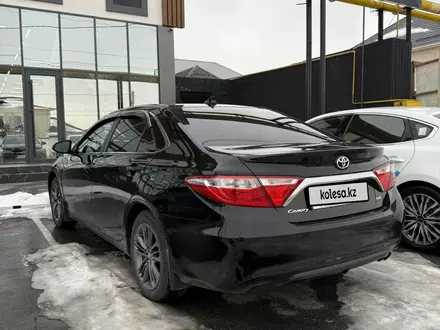 Toyota Camry 2017 года за 9 500 000 тг. в Шымкент – фото 3