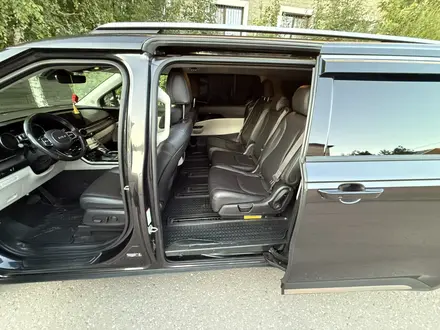 Kia Carnival 2023 года за 19 000 000 тг. в Астана – фото 12