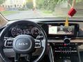 Kia Carnival 2023 года за 19 000 000 тг. в Астана – фото 19