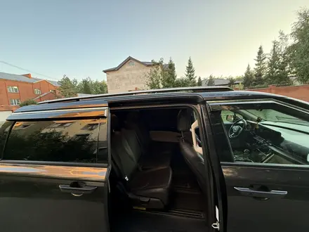 Kia Carnival 2023 года за 19 000 000 тг. в Астана – фото 7