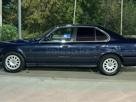 BMW 520 1992 года за 1 800 000 тг. в Караганда – фото 2