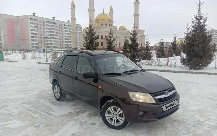 ВАЗ (Lada) Granta 2190 2013 годаүшін3 300 000 тг. в Астана