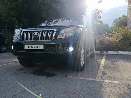 Toyota Land Cruiser Prado 2013 года за 20 000 000 тг. в Астана – фото 2