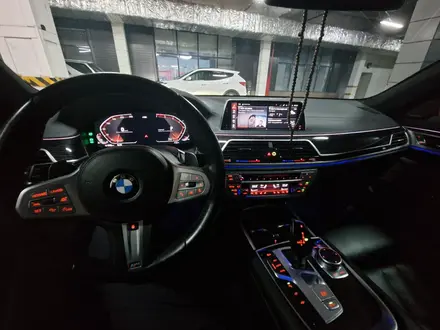 BMW 730 2020 года за 35 500 000 тг. в Алматы – фото 2