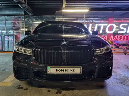 BMW 730 2020 года за 35 500 000 тг. в Алматы