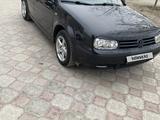 Volkswagen Golf 2000 года за 2 500 000 тг. в Актау