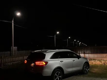 Kia Sorento 2015 года за 11 000 000 тг. в Петропавловск