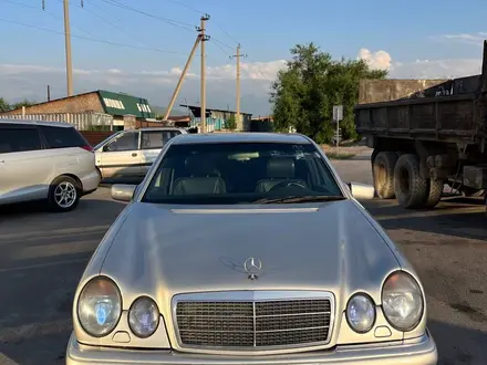 Mercedes-Benz E 280 1996 года за 3 450 000 тг. в Алматы