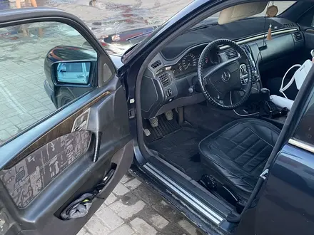 Mercedes-Benz E 200 1995 года за 1 600 000 тг. в Караганда – фото 4