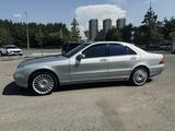 Mercedes-Benz S 500 2003 года за 4 500 000 тг. в Астана – фото 2