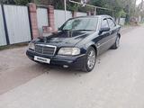 Mercedes-Benz C 220 1995 года за 1 600 000 тг. в Алматы