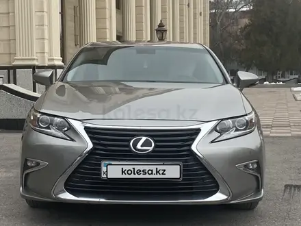 Lexus ES 200 2017 года за 15 500 000 тг. в Шымкент
