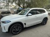 BMW X5 2024 года за 43 000 000 тг. в Алматы – фото 3