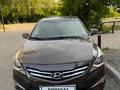 Hyundai Solaris 2015 года за 5 000 000 тг. в Караганда – фото 2