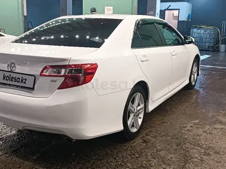 Toyota Camry 2014 года за 9 000 000 тг. в Шымкент – фото 9