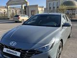 Hyundai Elantra 2021 года за 9 800 000 тг. в Караганда – фото 2