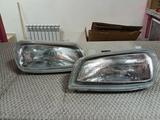 Передние фары Toyota Rav 4 1995-1998 за 15 000 тг. в Астана