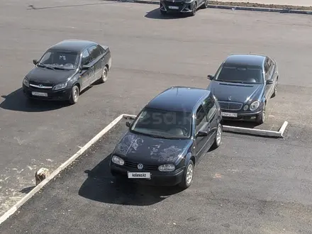 Volkswagen Golf 1999 года за 2 200 000 тг. в Костанай