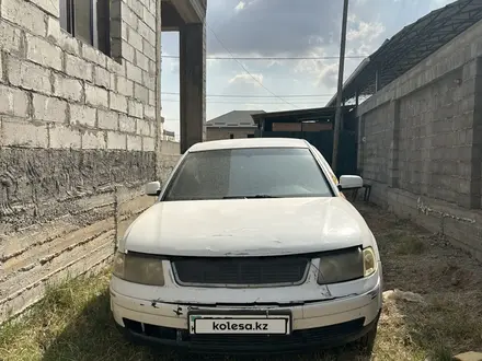 Volkswagen Passat 2000 года за 1 000 000 тг. в Шымкент – фото 2