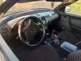 Mercedes-Benz C 220 1993 годаүшін2 100 000 тг. в Астана