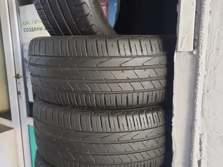 245/45 R19 Hankook Ventus S1 evo2 за 30 000 тг. в Алматы