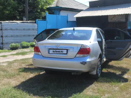 Toyota Camry 2004 года за 4 700 000 тг. в Семей – фото 14