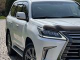 Lexus LX 570 2016 года за 38 500 000 тг. в Алматы – фото 2