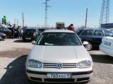 Volkswagen Golf 1998 годаүшін2 350 000 тг. в Сарыагаш