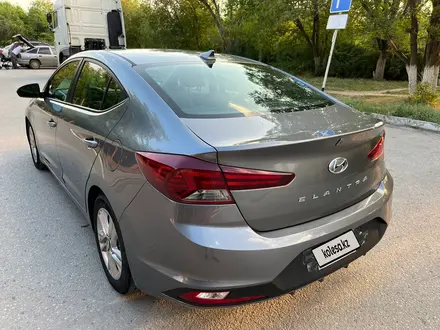 Hyundai Elantra 2018 года за 5 500 000 тг. в Актобе – фото 5