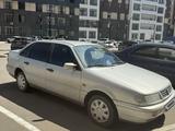 Volkswagen Passat 1994 года за 1 350 000 тг. в Астана – фото 2