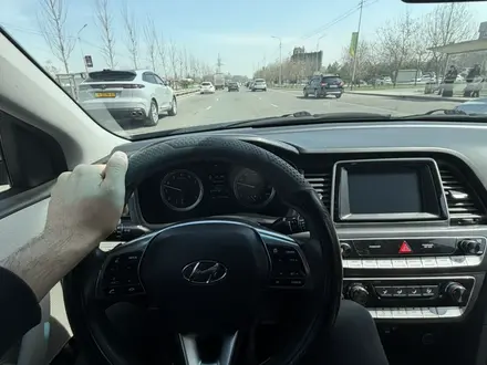 Hyundai Sonata 2017 года за 6 200 000 тг. в Алматы – фото 3