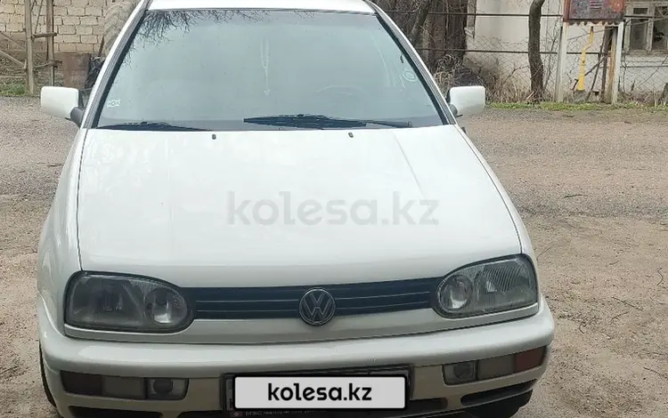 Volkswagen Golf 1998 годаfor2 600 000 тг. в Сарыагаш