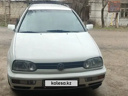 Volkswagen Golf 1998 года за 2 750 000 тг. в Сарыагаш – фото 11