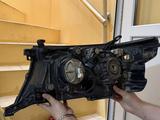 Фара (передняя, правая) Land Cruiser 200 — 2009г. ОРИГИНАЛ за 50 000 тг. в Актау – фото 2