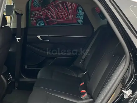 Hyundai Sonata 2025 года за 12 990 000 тг. в Алматы – фото 16