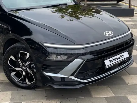 Hyundai Sonata 2025 года за 12 990 000 тг. в Алматы – фото 17