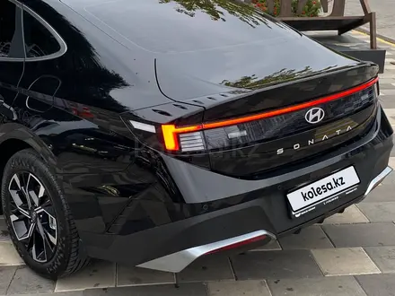 Hyundai Sonata 2025 года за 12 990 000 тг. в Алматы – фото 21