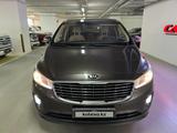 Kia Carnival 2015 годаүшін12 700 000 тг. в Астана – фото 4