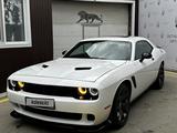 Dodge Challenger 2018 года за 17 300 000 тг. в Атырау