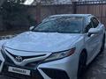 Toyota Camry 2021 года за 14 000 000 тг. в Алматы – фото 4