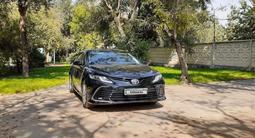 Toyota Camry 2023 года за 13 500 000 тг. в Алматы