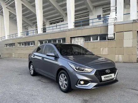 Hyundai Accent 2018 года за 6 500 000 тг. в Шымкент – фото 2