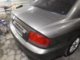 Hyundai Sonata 2004 года за 2 000 000 тг. в Булаево – фото 2