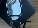 Зеркало, б/у, боковое левое на Ланд крузер 200 за 29 000 тг. в Астана
