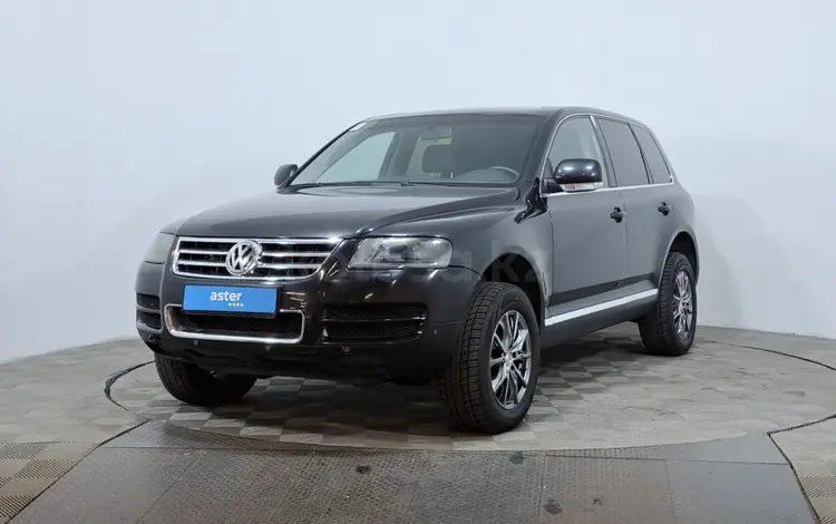 Volkswagen Touareg 2006 года за 3 890 000 тг. в Астана