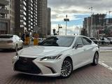 Lexus ES 250 2018 годаfor24 000 000 тг. в Астана – фото 3